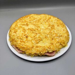 Tortilla de patatas rellena de jamón York y queso - Kaioba Tortillas
