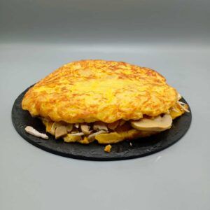 Tortilla de pechuga de pollo y champiñones