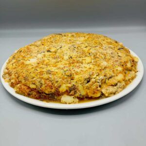 Tortilla rellena de berenjena con queso